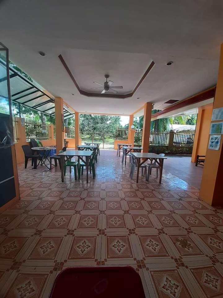 Отель Jessa'S 5 Guests House Моалбоал Экстерьер фото